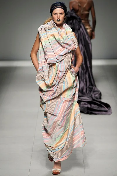 Look 46